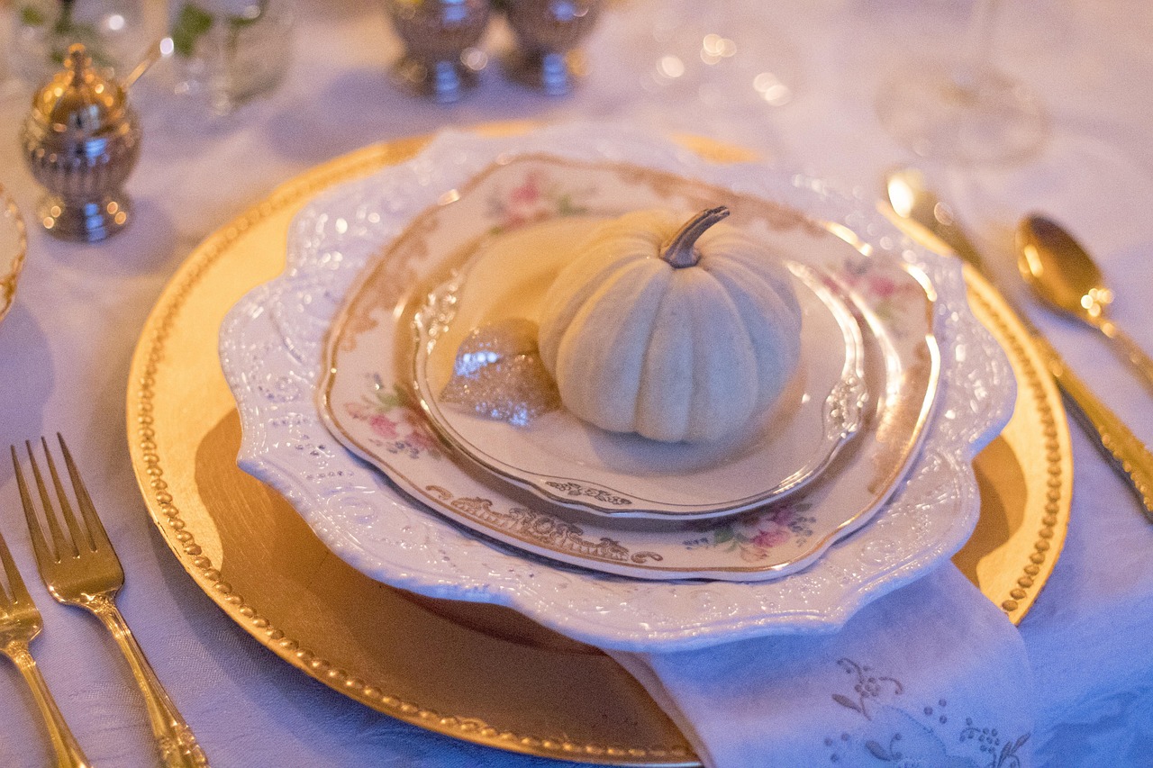 holiday table, table setting, thanksgiving table, vintage china, celebration, thanksgiving, place, setting, table, celebrate, food, happy, traditional, vintage, autumn, fall, dining, party, seasonal, china, holiday, dinner, eating, fine, silverware, cutlery, meal, festive, retro, plate, formal, elegant, serving, pumpkin, white pumpkin, gold, gold charger, luxury, tablecloth, arrangement, fancy, thanksgiving table, thanksgiving, thanksgiving, thanksgiving, thanksgiving, thanksgiving